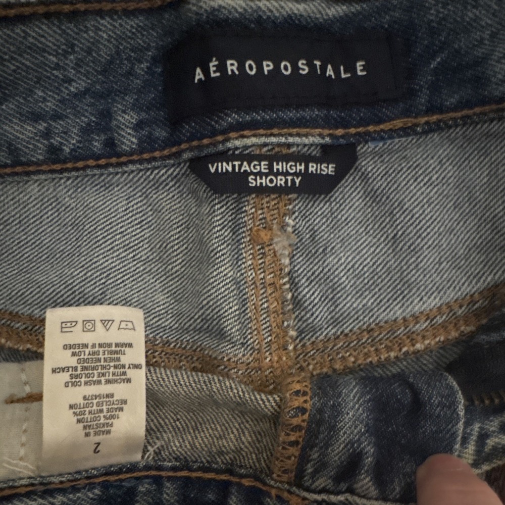 Aéropostale Vintage High Rise Shorty Cut Off Denim Shorts Blue 2 Light Wash - Picture 3 of 3